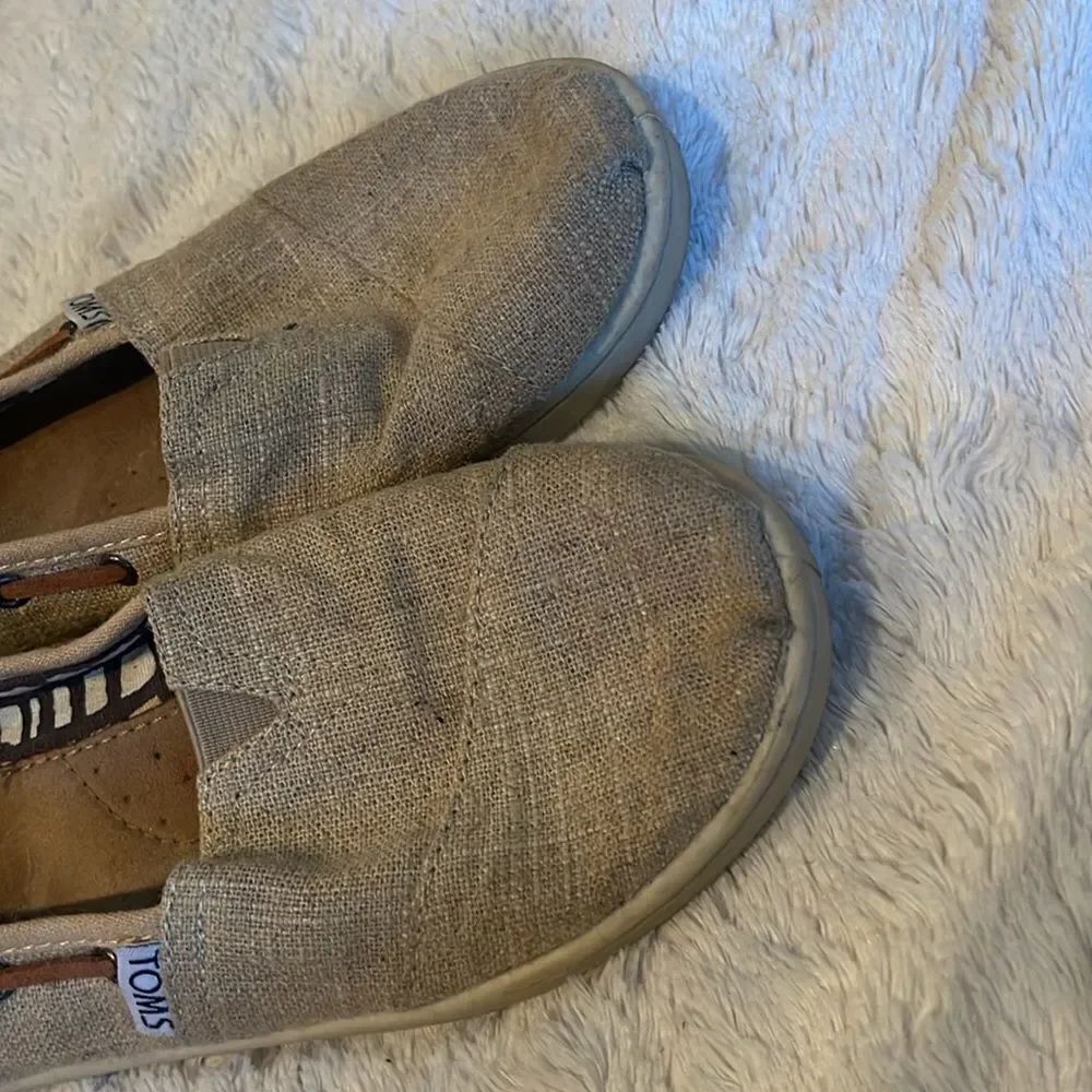 Kids toms size 2 - Picture 2 of 6